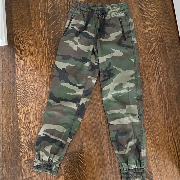 camo print joggers - Picture 2 of 3